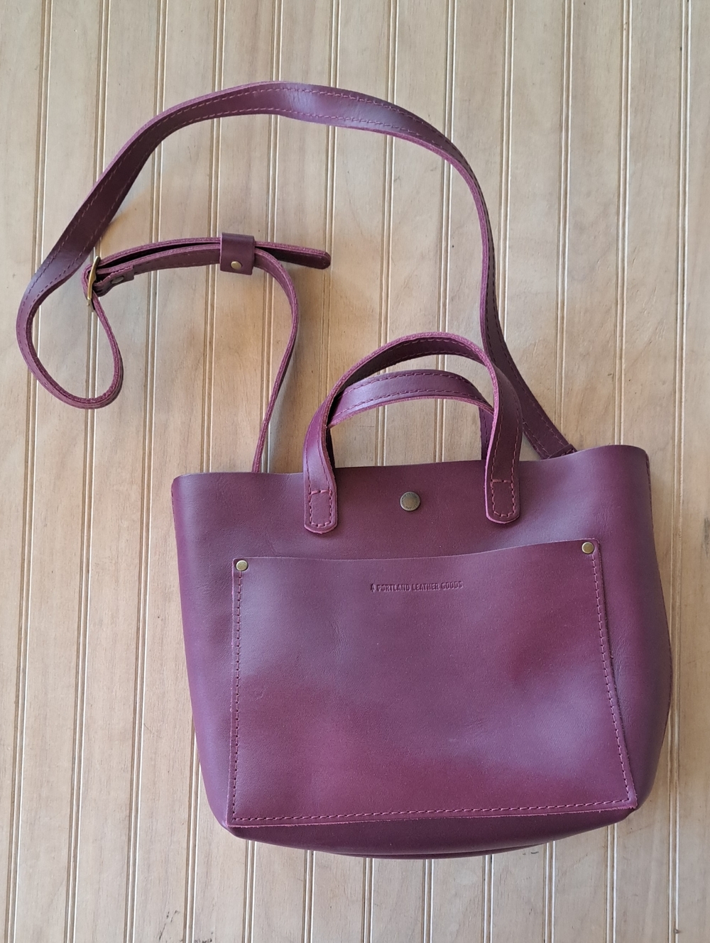 New Portland Leather Goods Medium Crossbody Tote Lollipop Leather Handbag